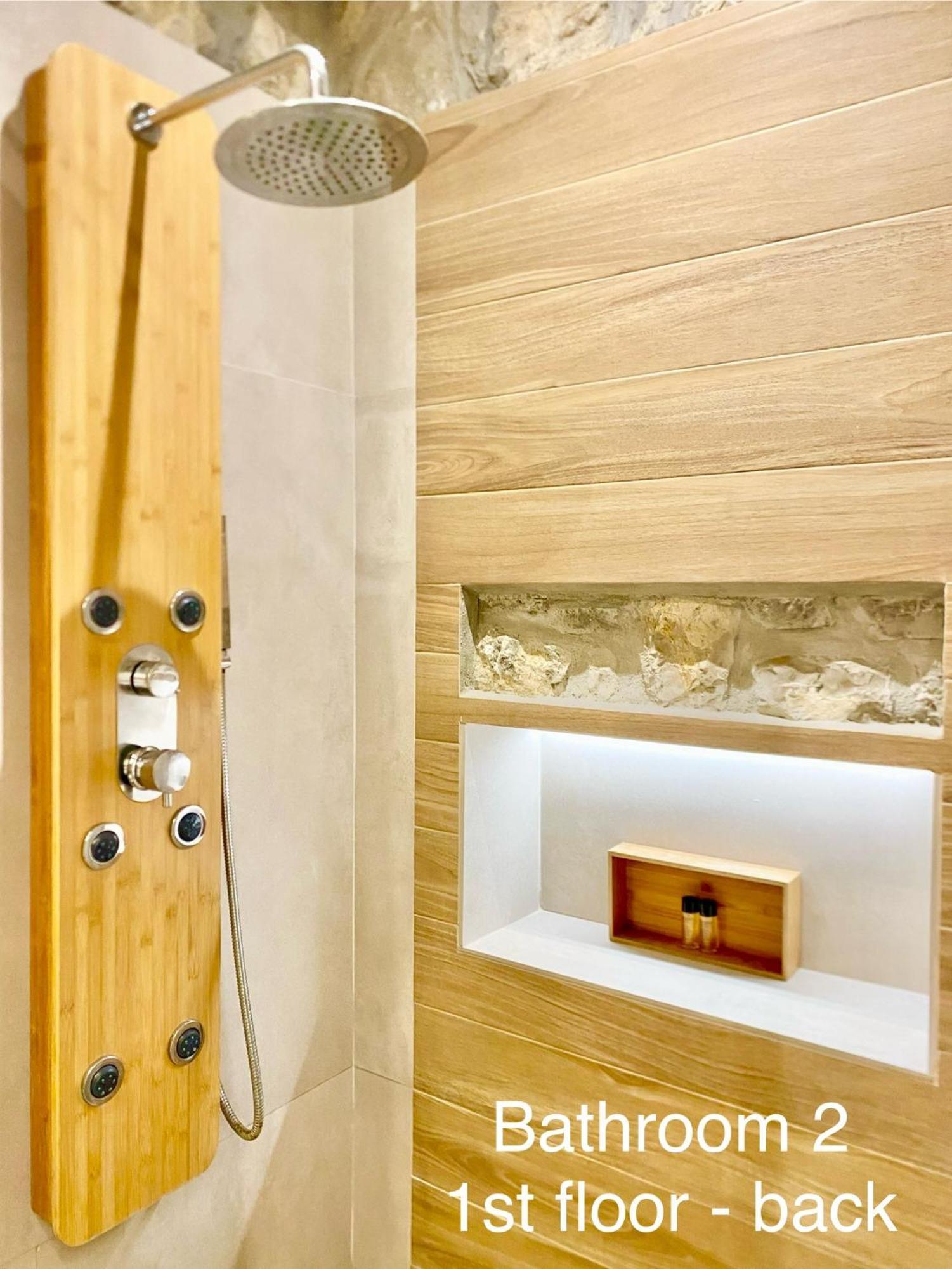 Villasonboard Rock Villa 3 Bed, 3 Bath, Jacuzzi, Seaside Эрмиони Экстерьер фото